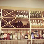 酒店 Abadi