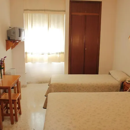 Abadi Готель Кордова